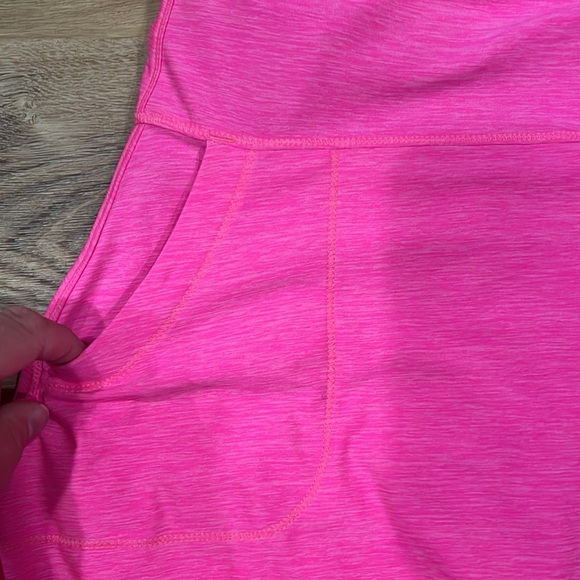 Peter Millar UPF 50 Hot Pink Ruffle Hem Athletic Tennis Golf Skirt Skort Small - Picture 2 of 5